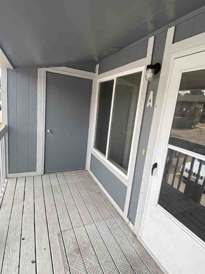 865 Hathaway Dr Apt A - Photo 3 of 34