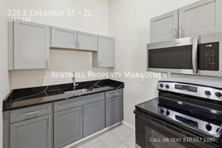 220 East Chestnut Street #2L - Photo 1 of 1
