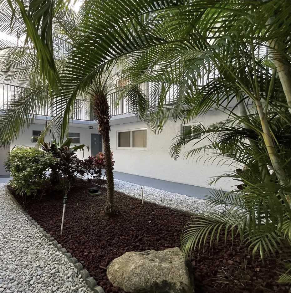 2498 Sw 17th Ave #4303 - Photo 4 of 23