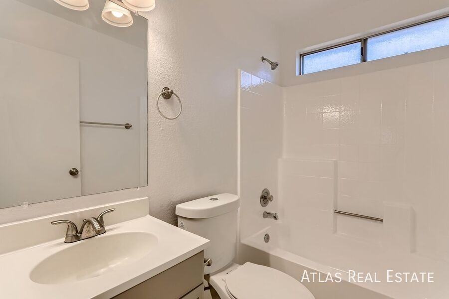 15029 W Heritage Oak Way - Photo 3 of 17