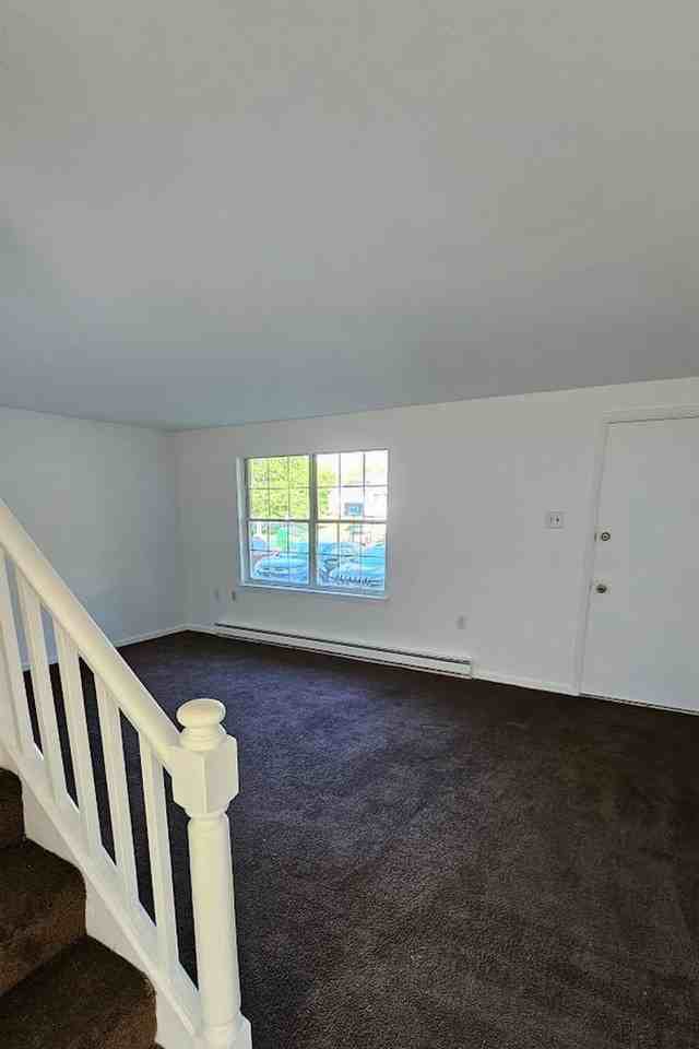 173 Ashford Dr - Photo 3 of 8