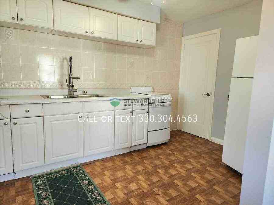 2135 Dennison Pl Nw - Photo 3 of 19