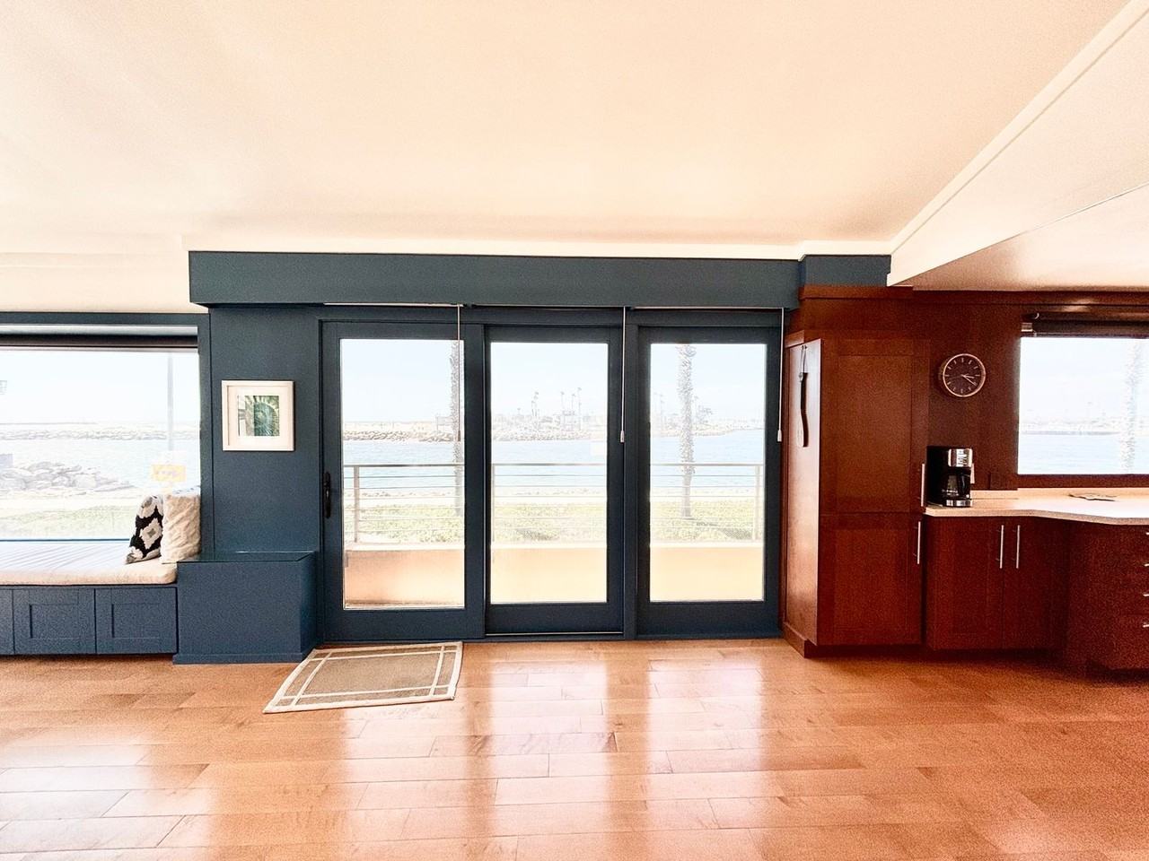 2524 Ocean Dr - Photo 7 of 42