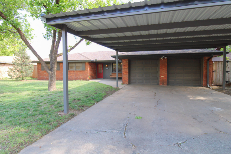 4633 30th St - Photo 3 of 34