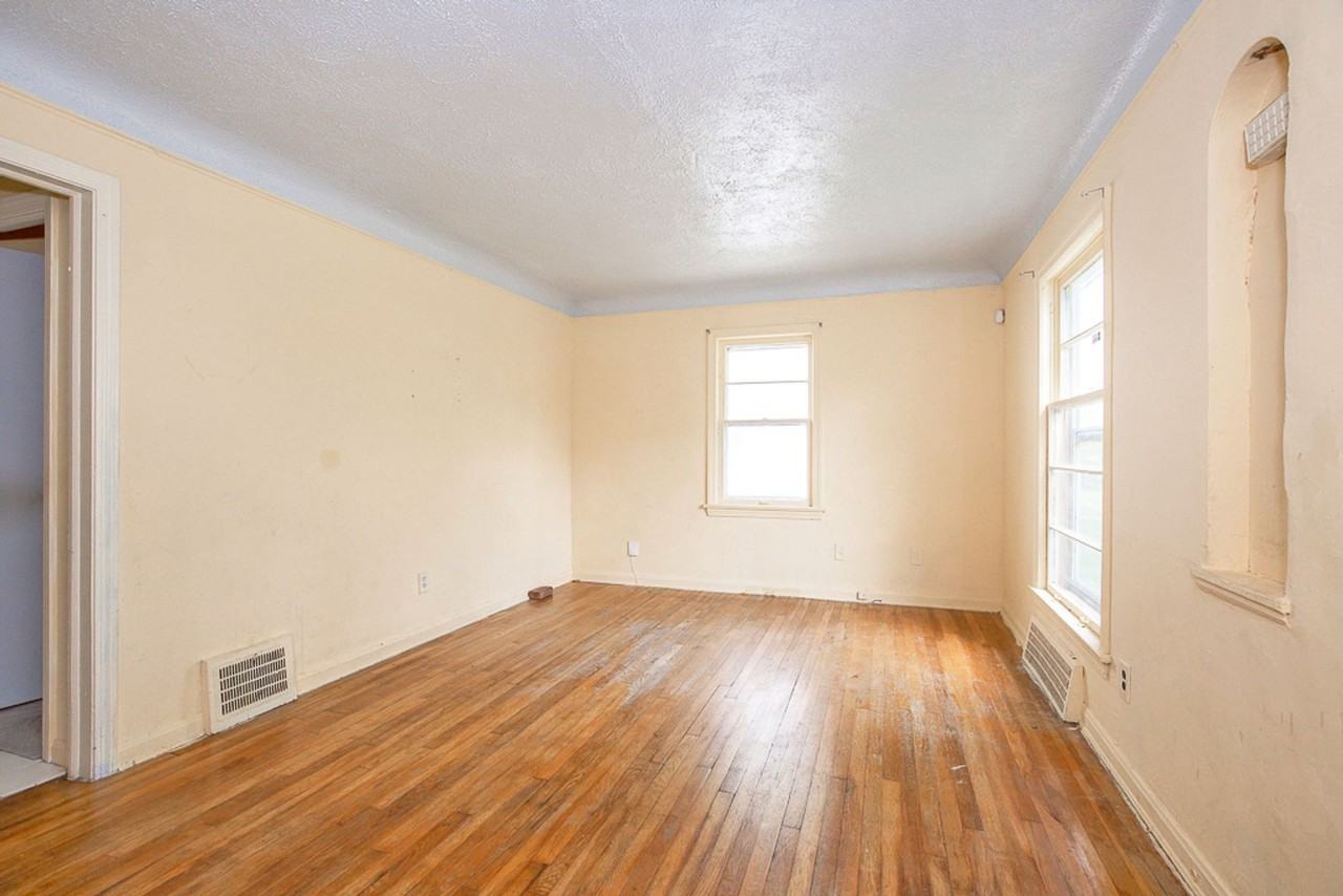 4352 Ingleside Rd - Photo 5 of 21
