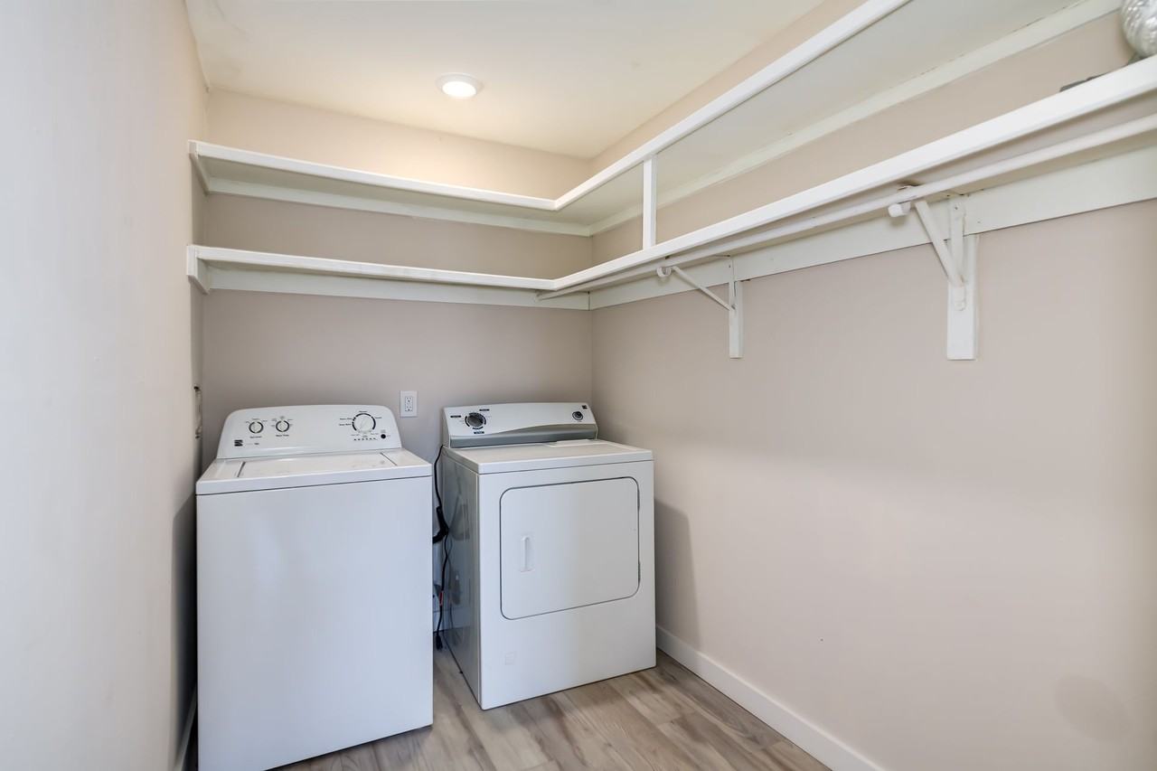The Oaks Apartments - Photo 2 of 39