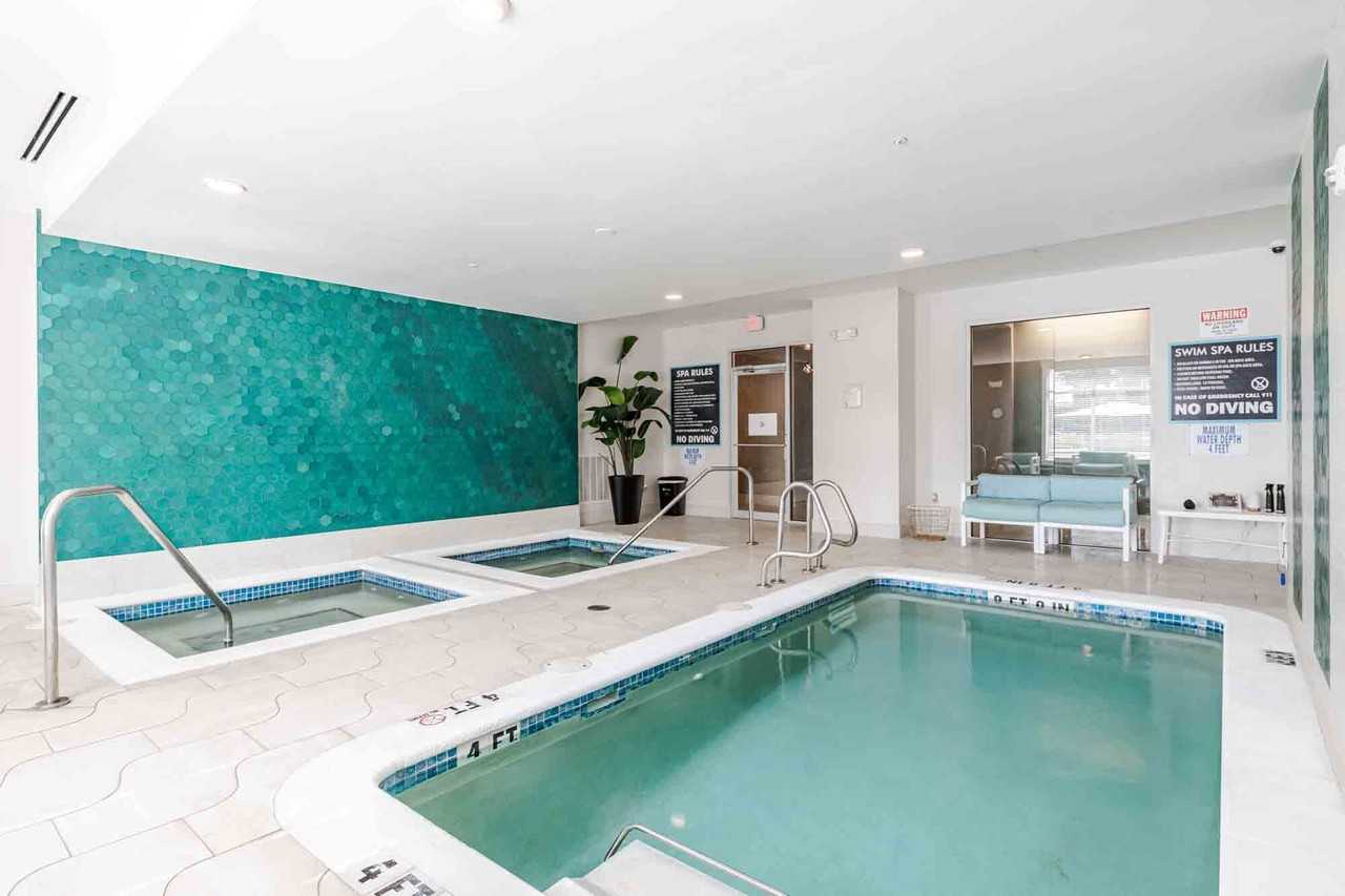 Solstice Apartments - Photo 5 of 40