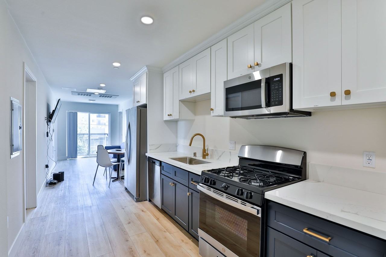 Draco Apartments - Photo 6 of 50