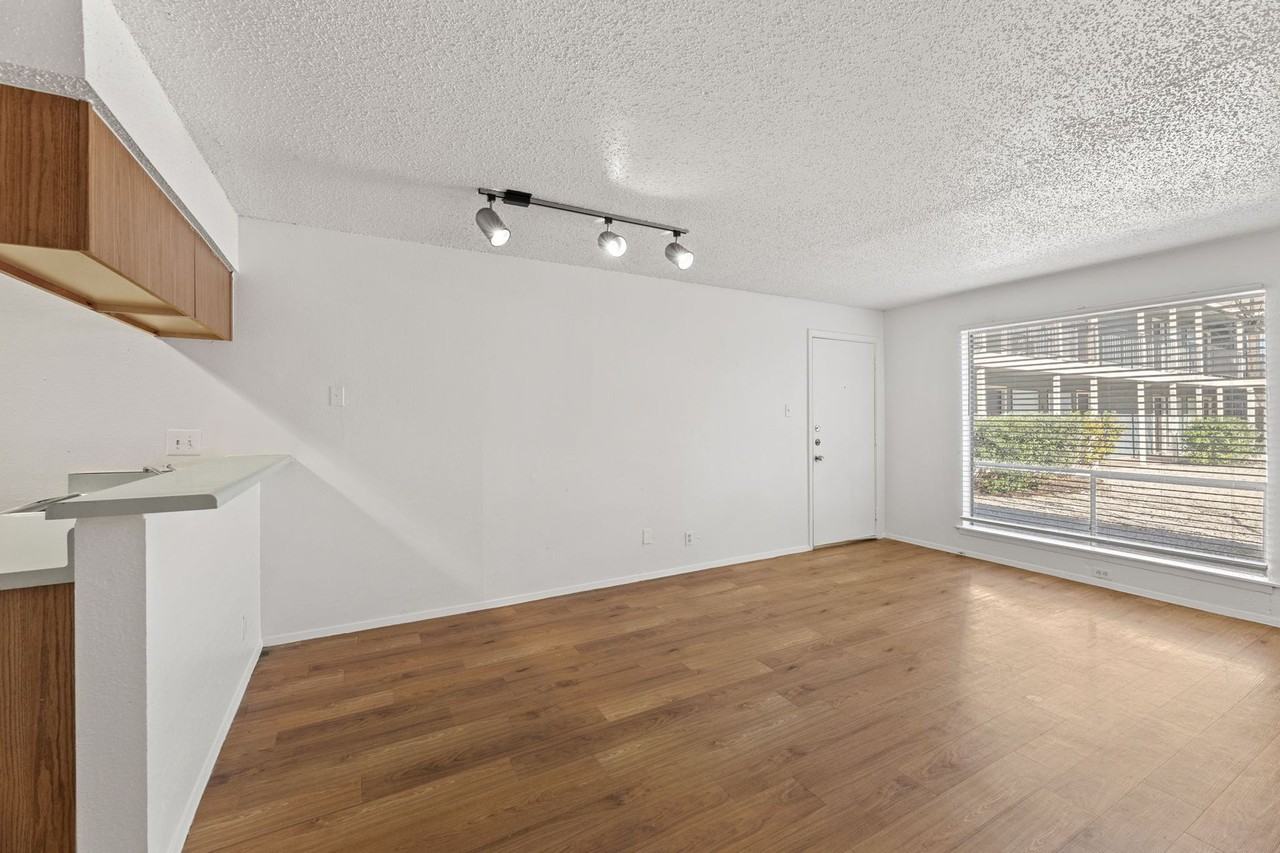 Patton Apartments - Photo 5 of 33