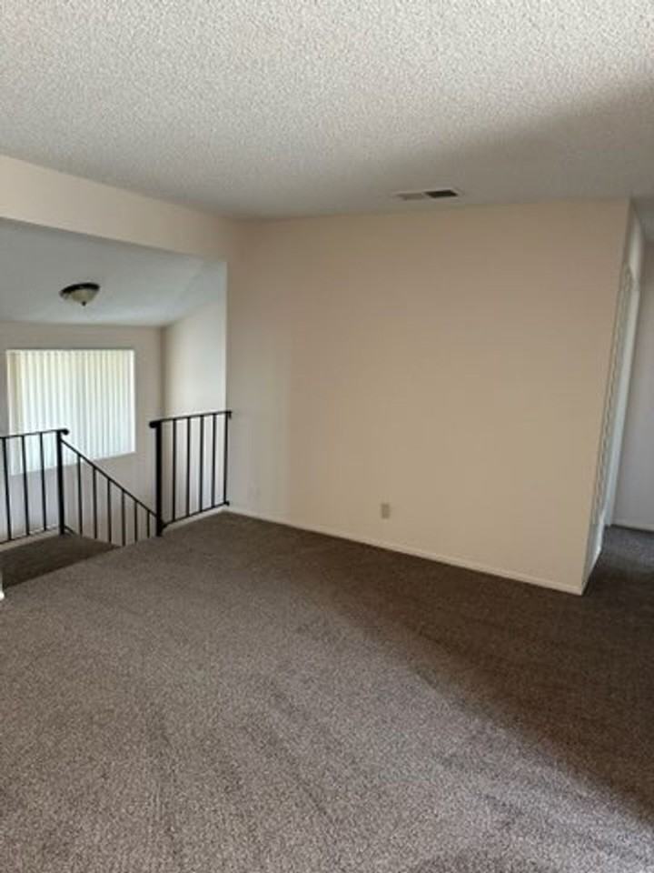 3251 Triumph Ln - Photo 3 of 12