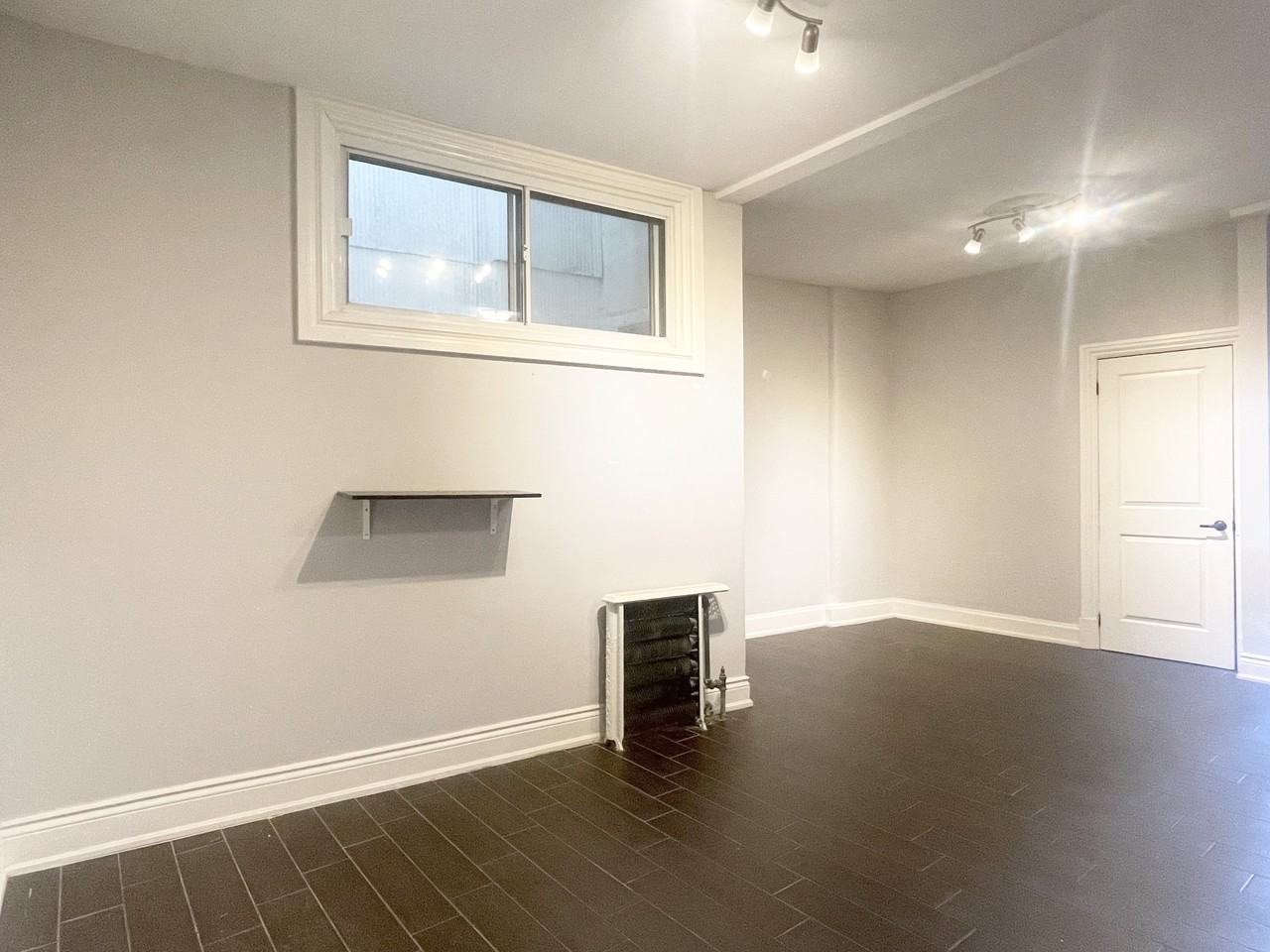 463 King Street East #10 - Photo 7 of 11