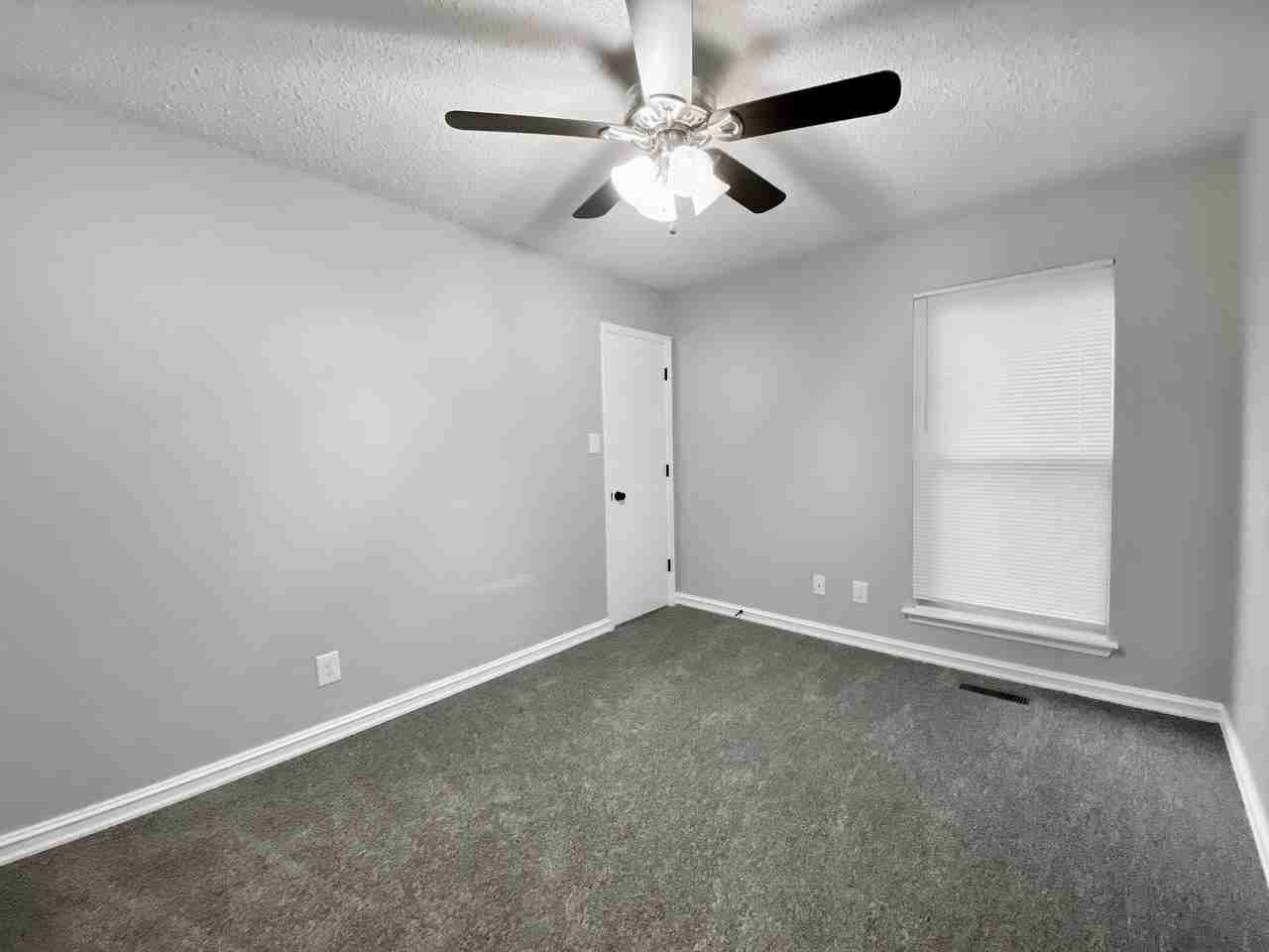 11473 S Emerson Pl - Photo 6 of 19