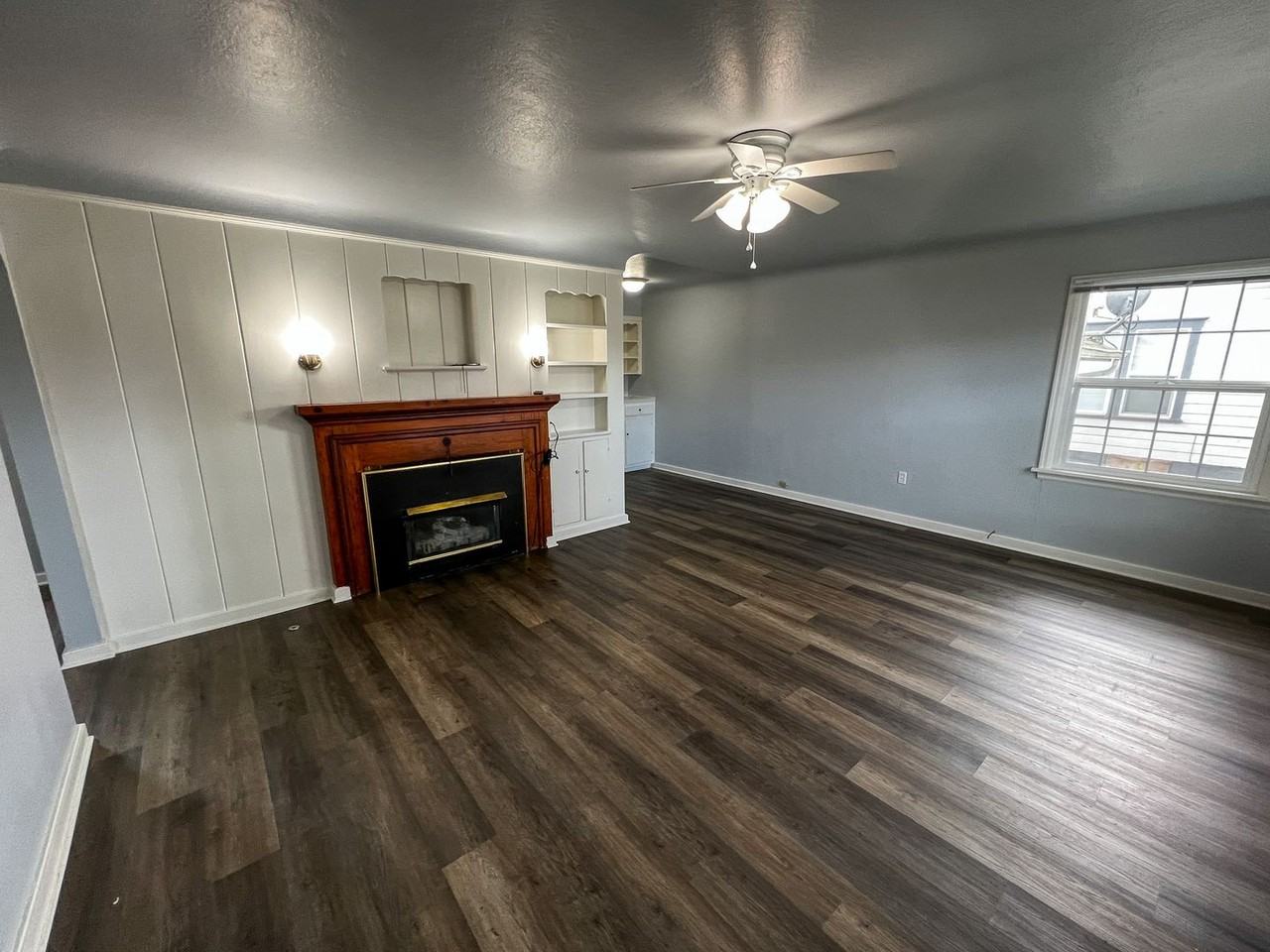396 23rd St Ne - Photo 3 of 25