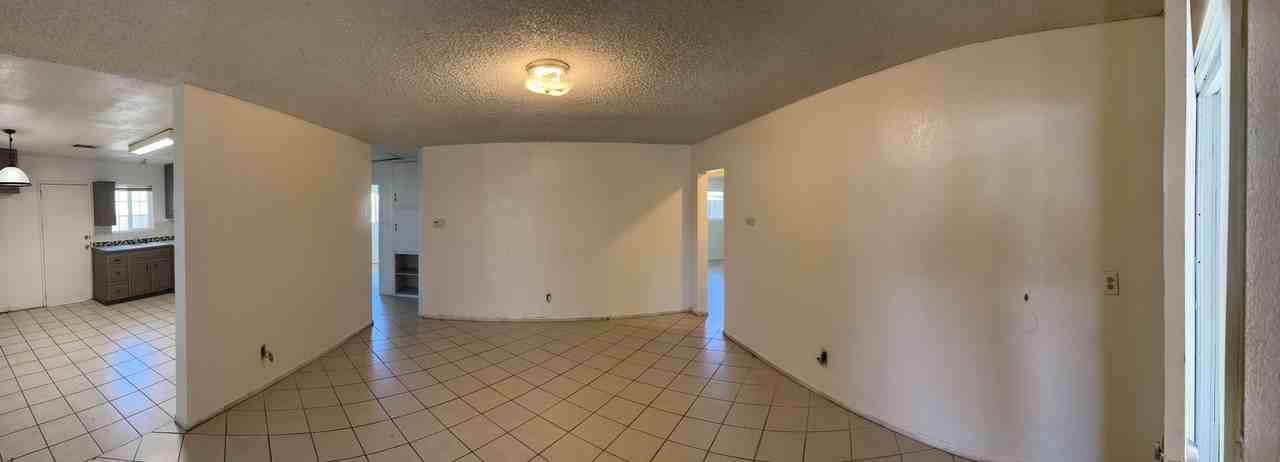 611 S Camino Los Banos - Photo 3 of 22