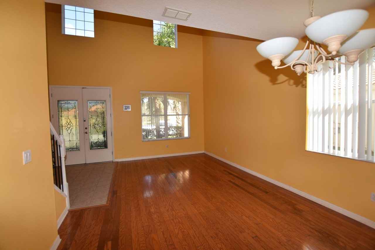 3118 Riachuelo Ln - Photo 4 of 27