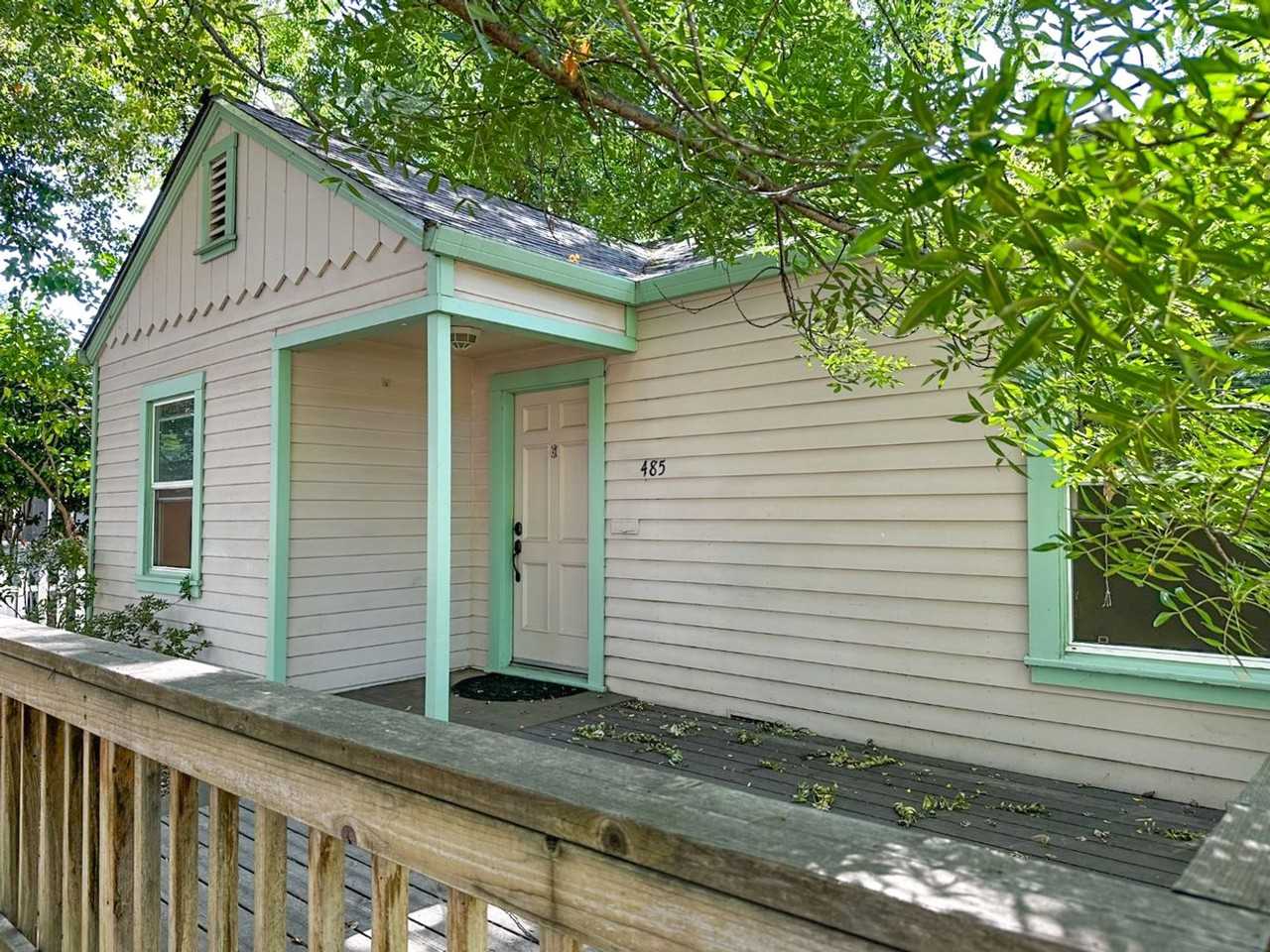 485 E 1st Ave - Photo 4 of 34