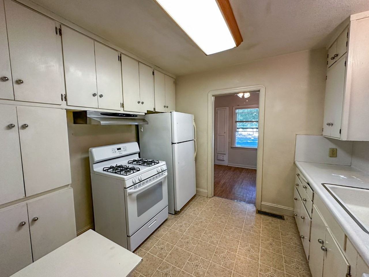 485 E 1st Ave - Photo 2 of 33
