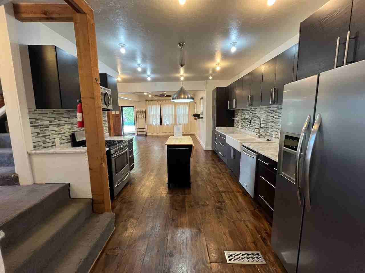 217 Nw 22nd St - Photo 7 of 22