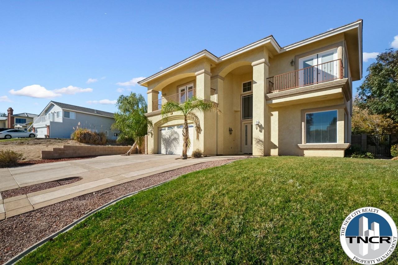 17998 Vista Point Dr - Photo 2 of 36