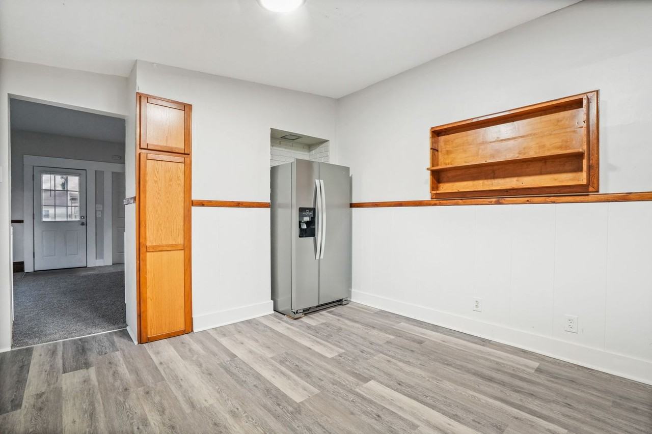 192 Decrow Ave - Photo 7 of 33