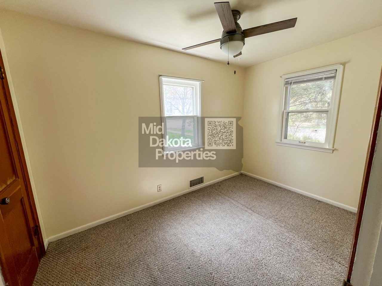 618 S Edmunds St - Photo 6 of 15