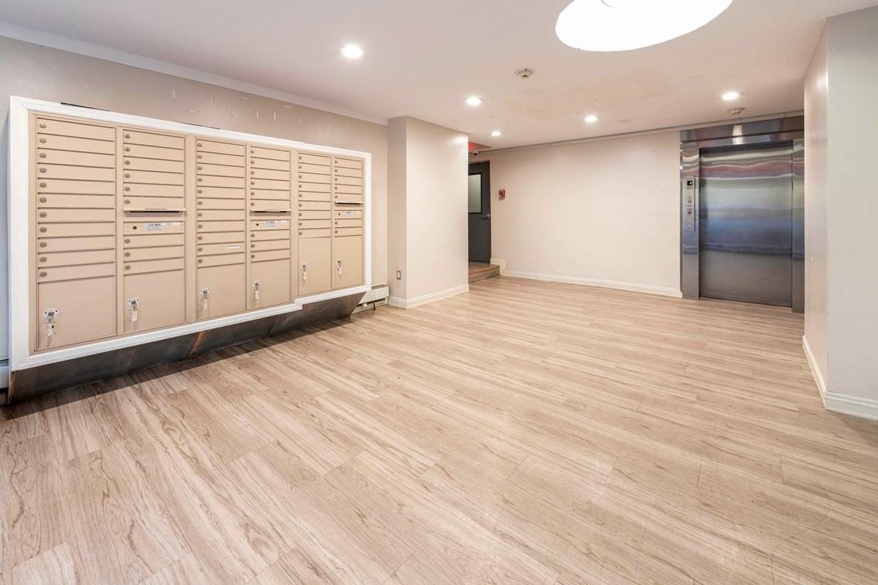 Lexington Apartments - Photo 4 of 26