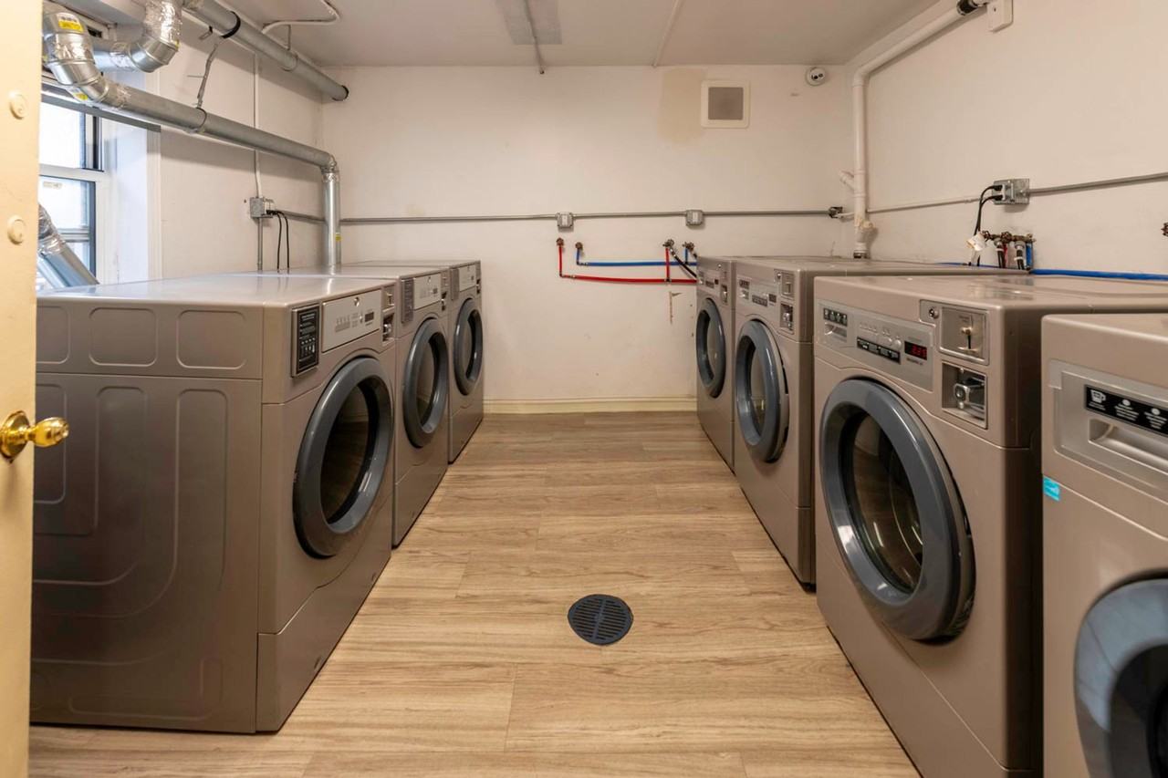 Lexington Apartments - Photo 5 of 5