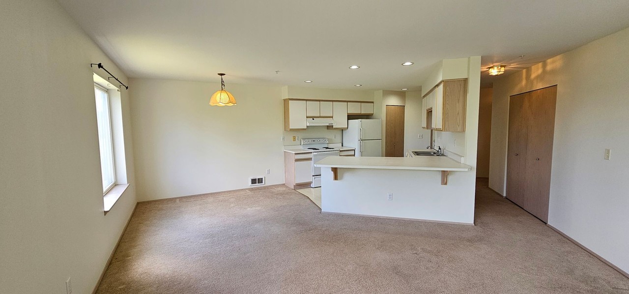 2251 Highview Ln W - Photo 5 of 8