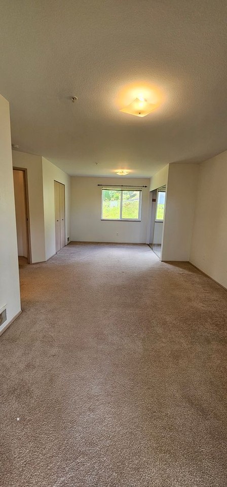 2251 Highview Ln W - Photo 7 of 8