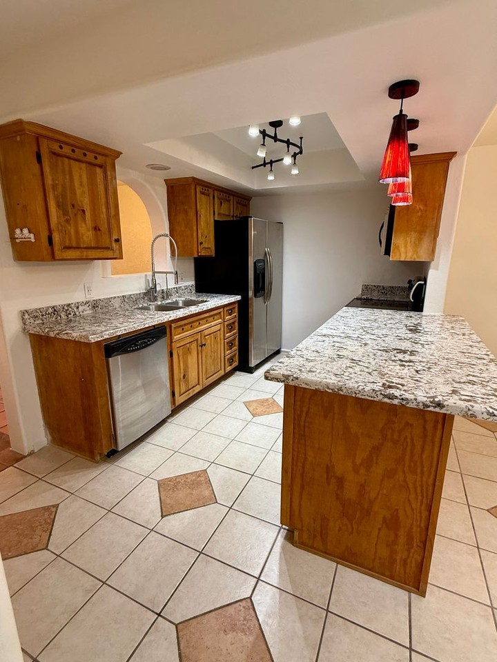 11367 S Phoenix Dr - Photo 6 of 22