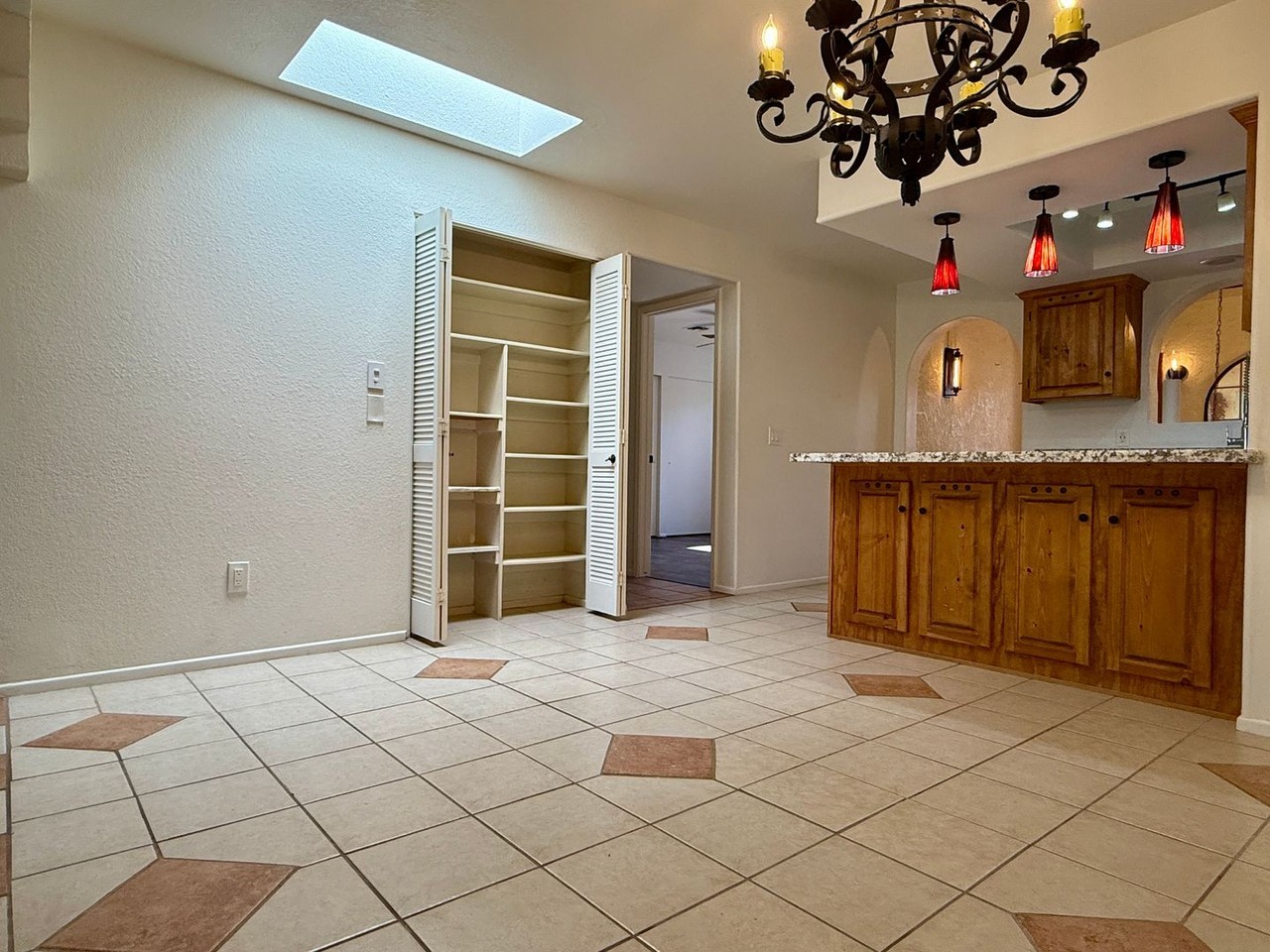 11367 S Phoenix Dr - Photo 7 of 22