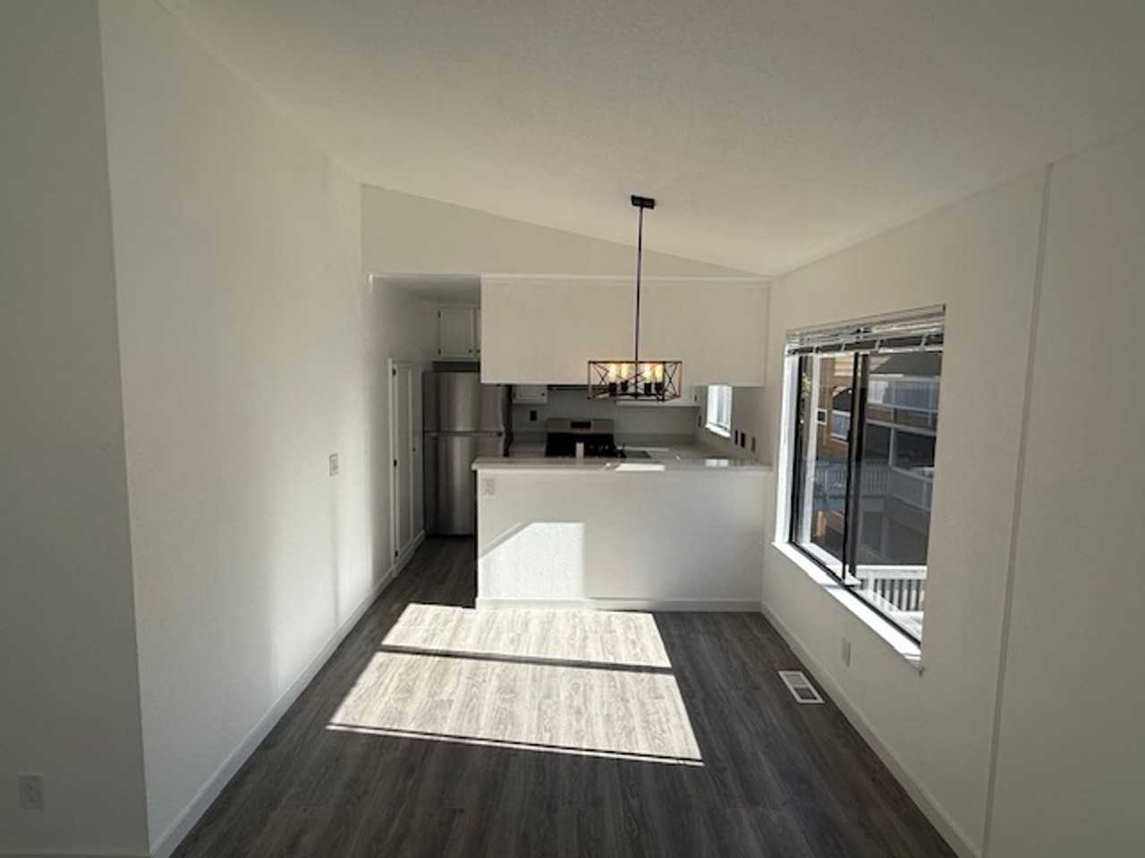 300 Mill Rd - Photo 5 of 27