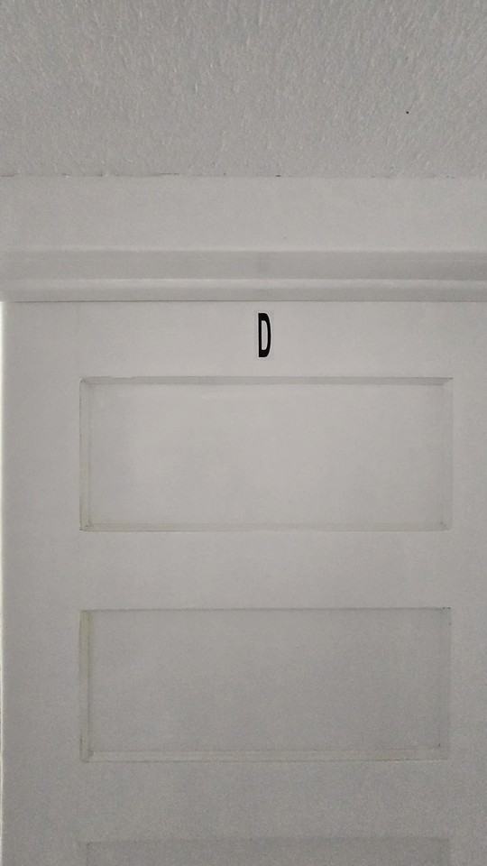 960 North Van Ness Avenue - Photo 2 of 13