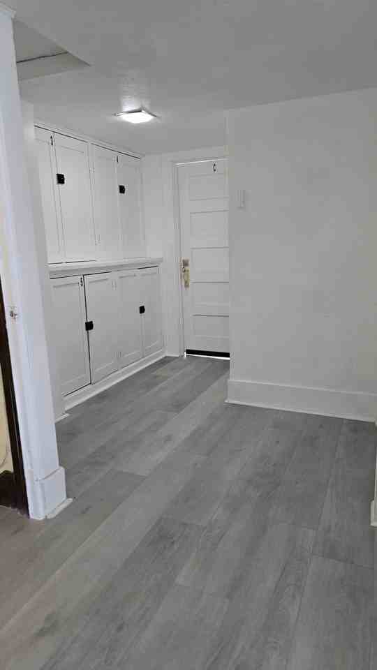 960 North Van Ness Avenue - Photo 6 of 13