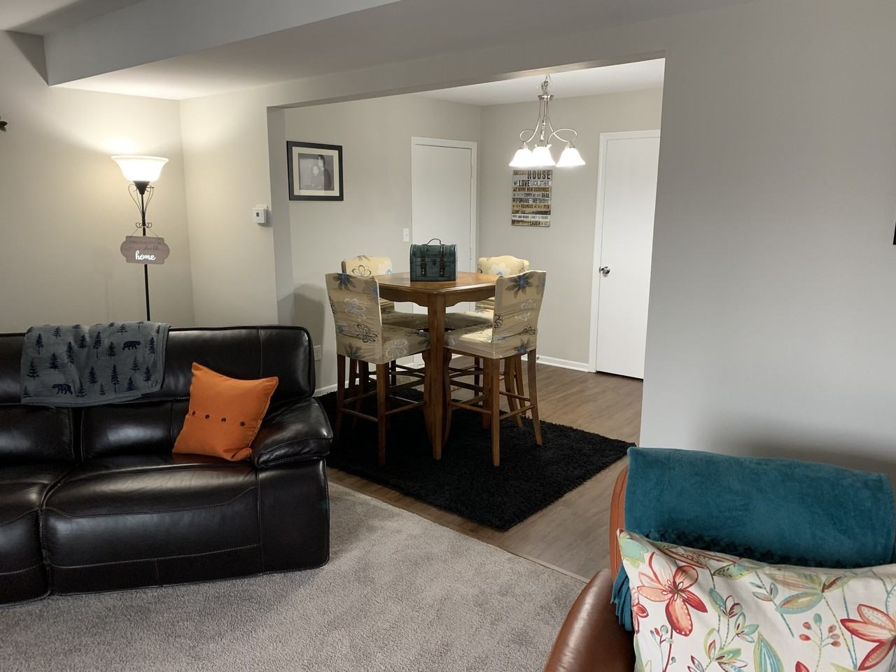 2405 Ashland Circle - Photo 3 of 10