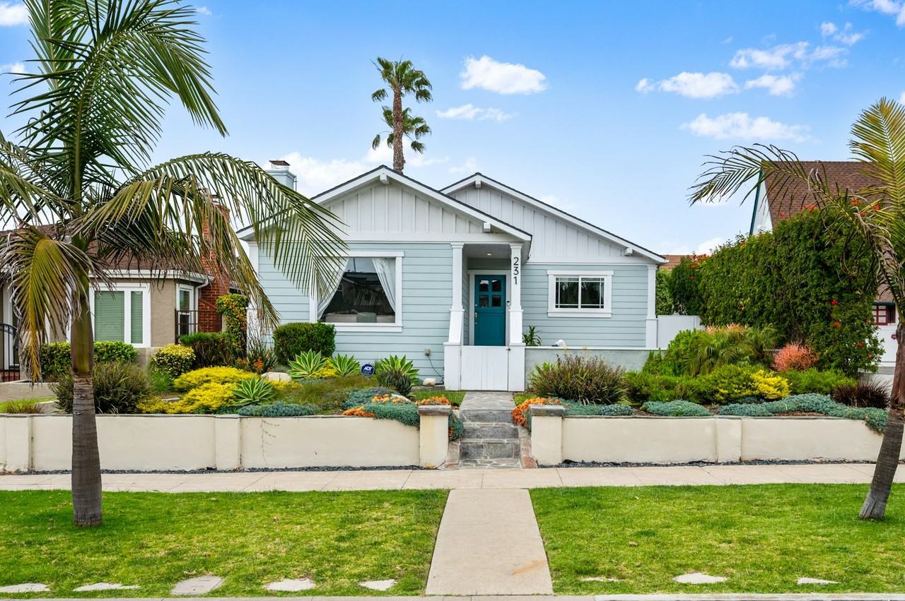 231 Avenue D - Photo 2 of 42