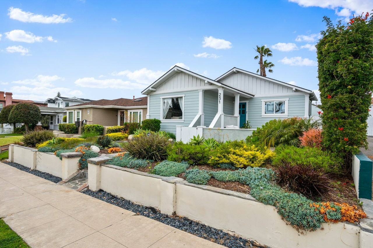 231 Avenue D - Photo 3 of 42