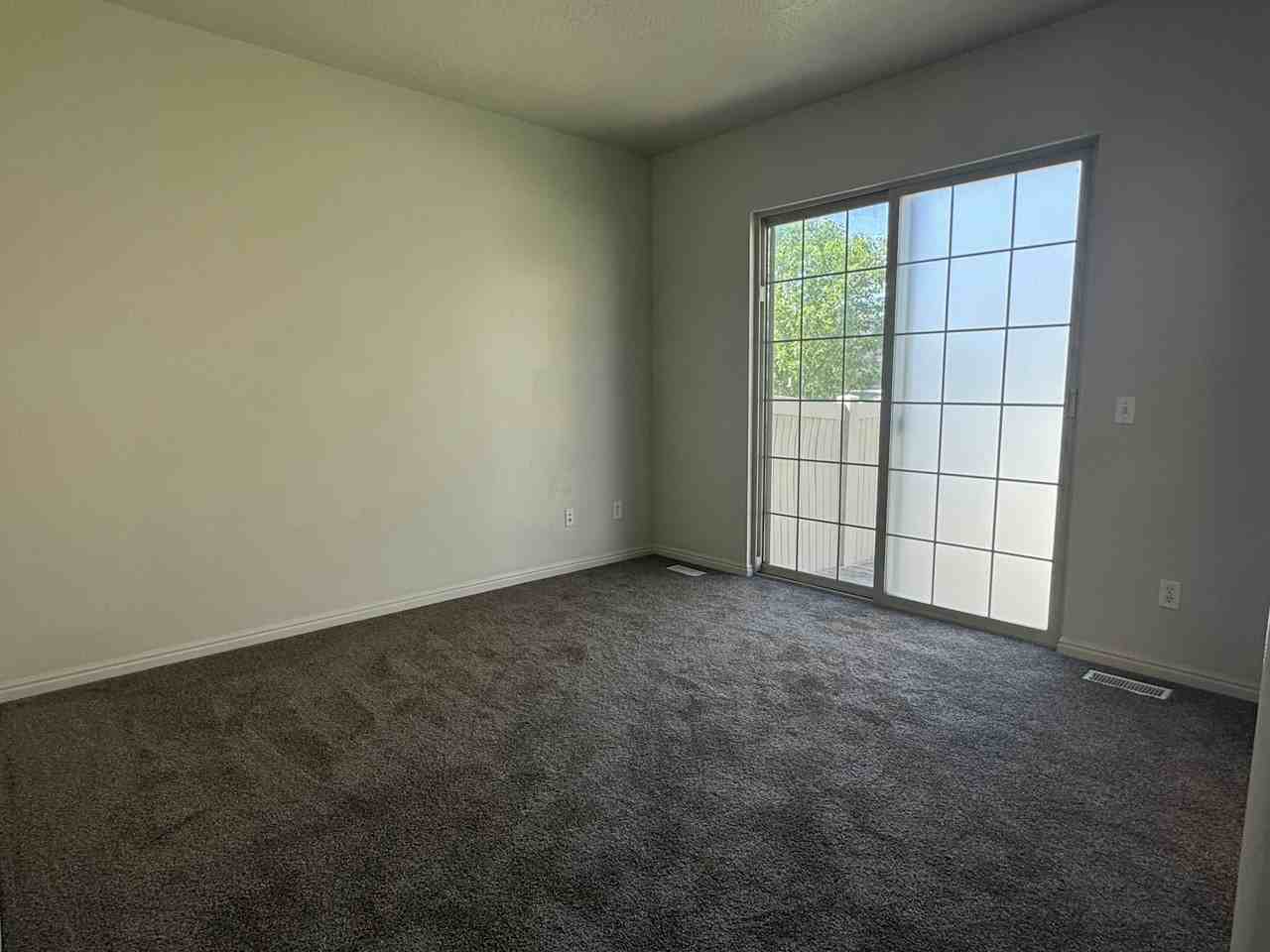 83 930 East - Photo 6 of 21