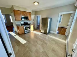 featured image of 18 Messenger St #1