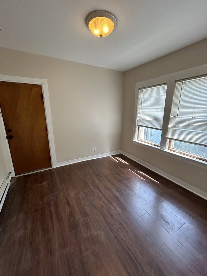 25 Granite Street - Photo 2 of 5