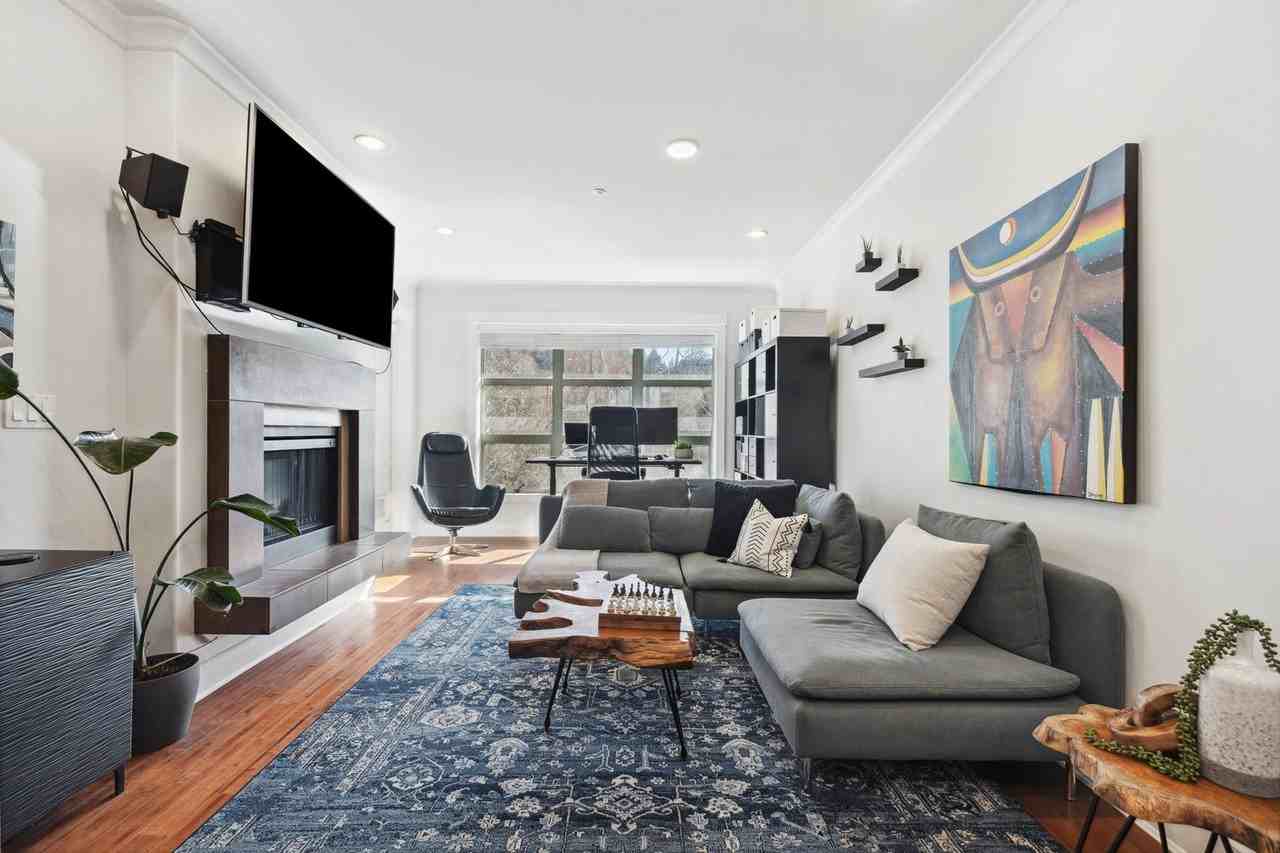 6688 Royal Ave - Photo 2 of 25