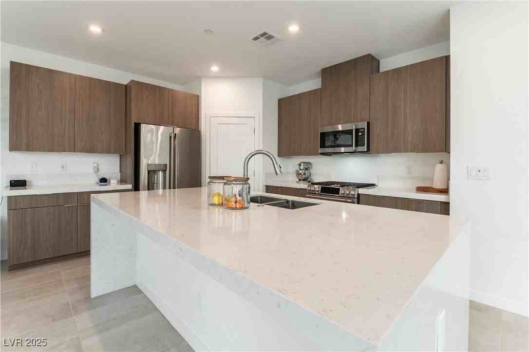 2526 Verdello St - Photo 4 of 15