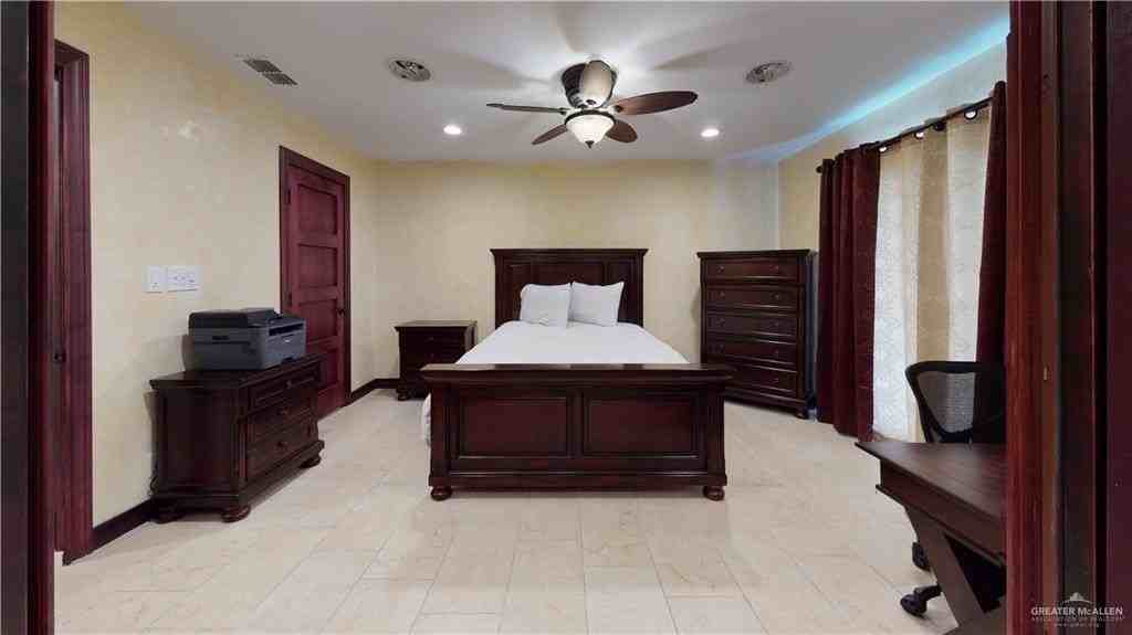 2816 Gardenia Cir - Photo 6 of 11