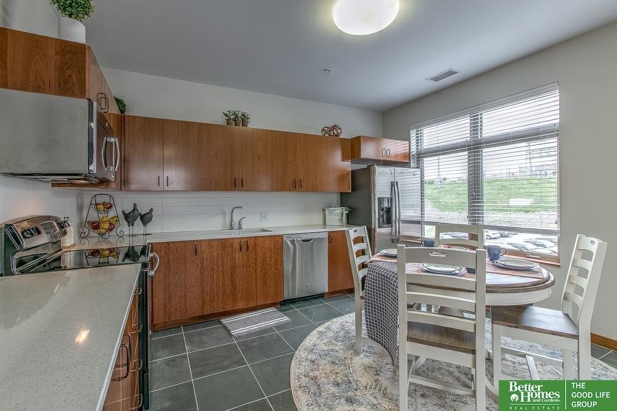 1330 S 70th St - Photo 2 of 30