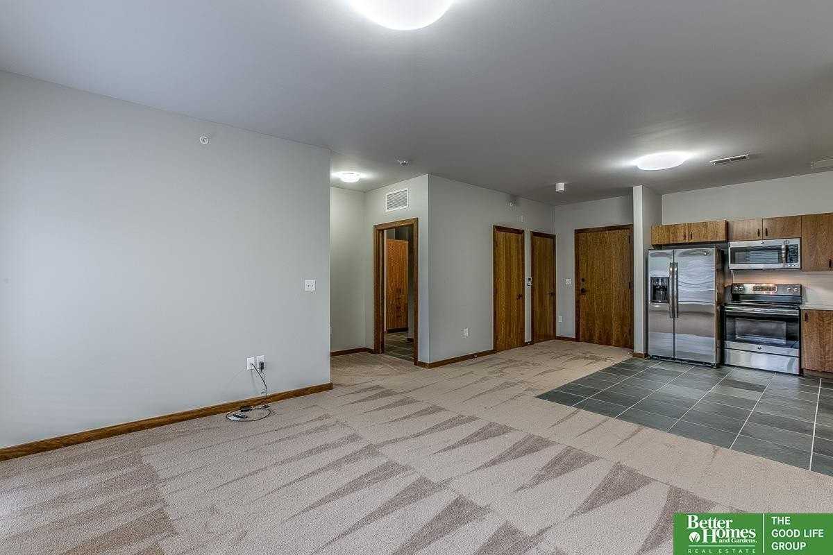 1330 S 70th St - Photo 3 of 30