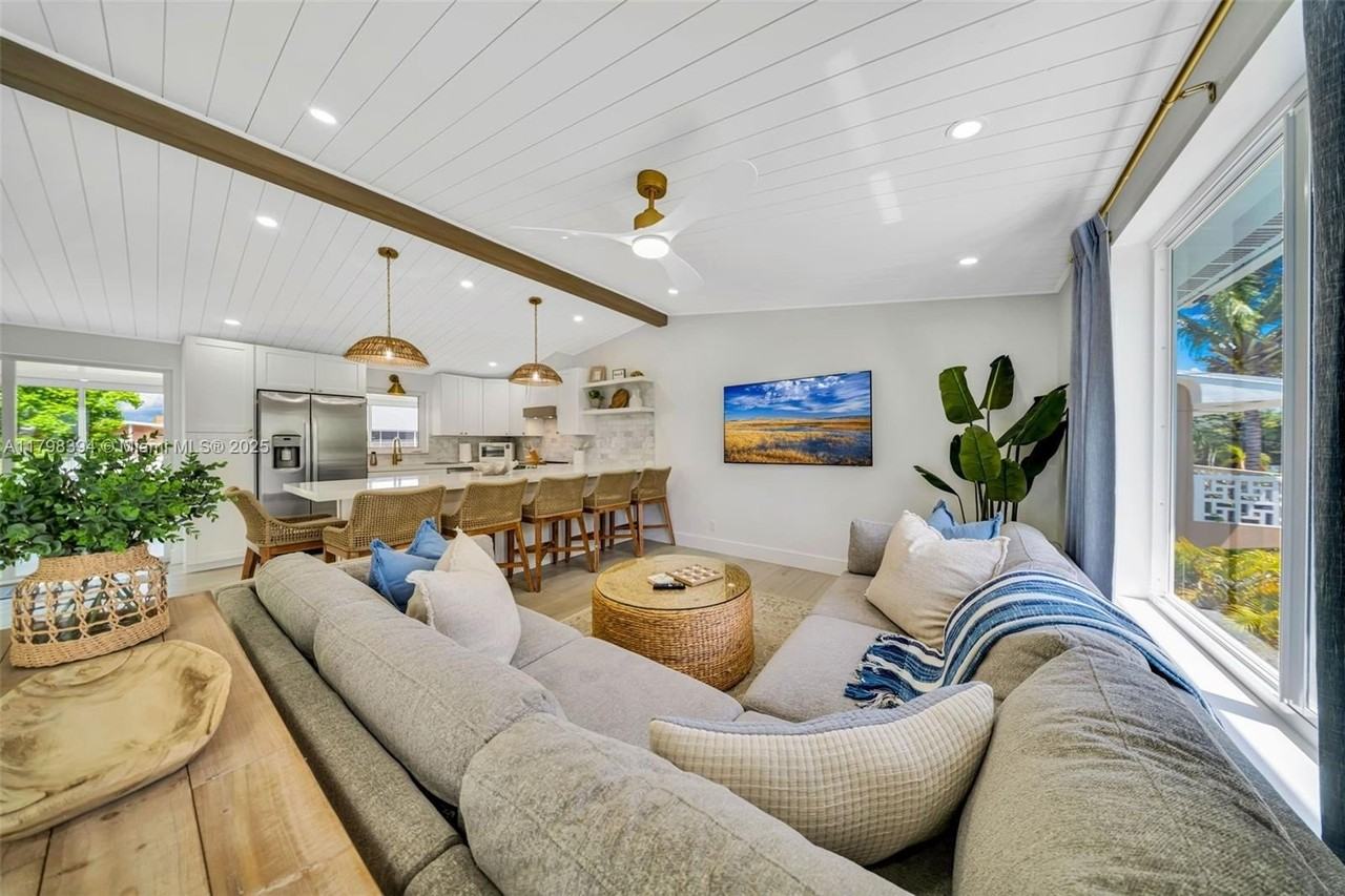 129 Nautilus Dr #0 - Photo 2 of 50