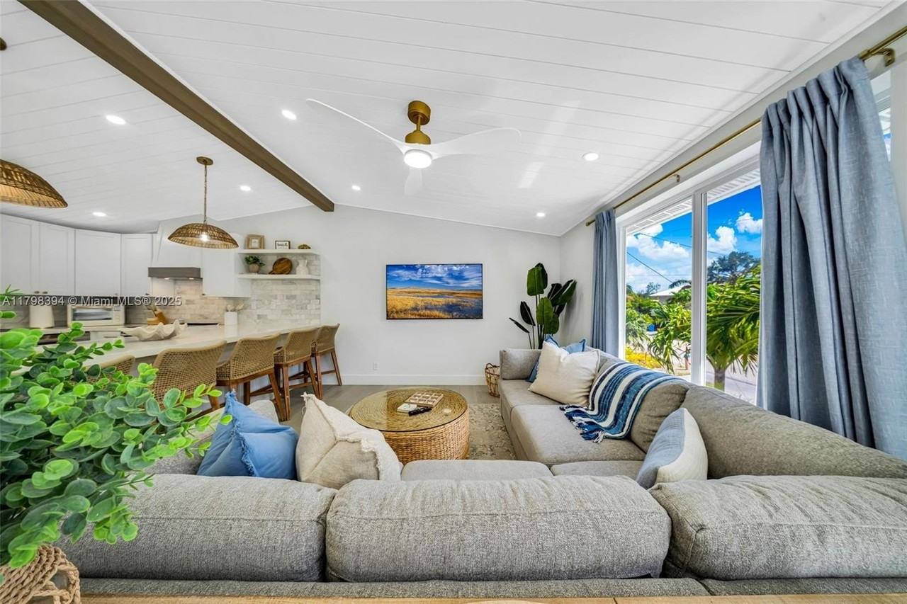 129 Nautilus Dr #0 - Photo 3 of 50