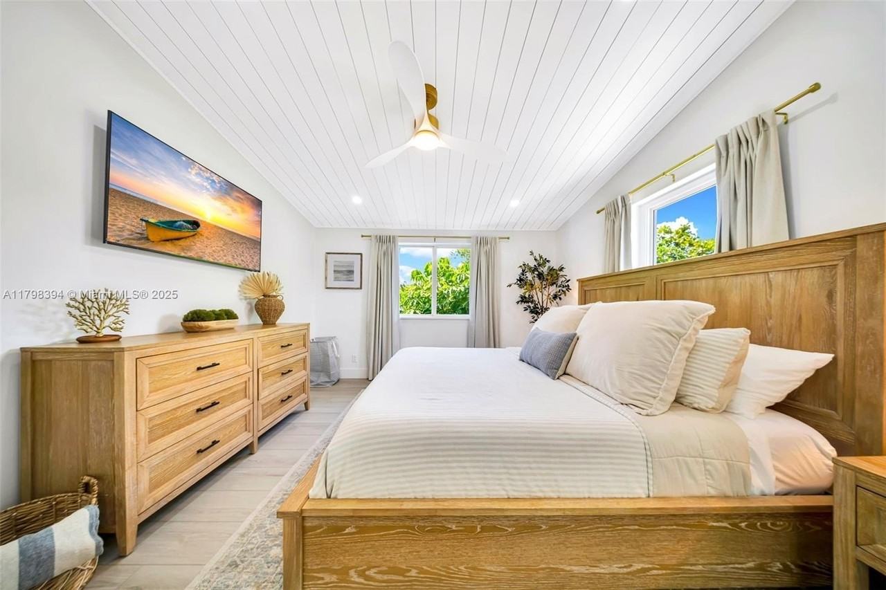 129 Nautilus Dr #0 - Photo 4 of 50