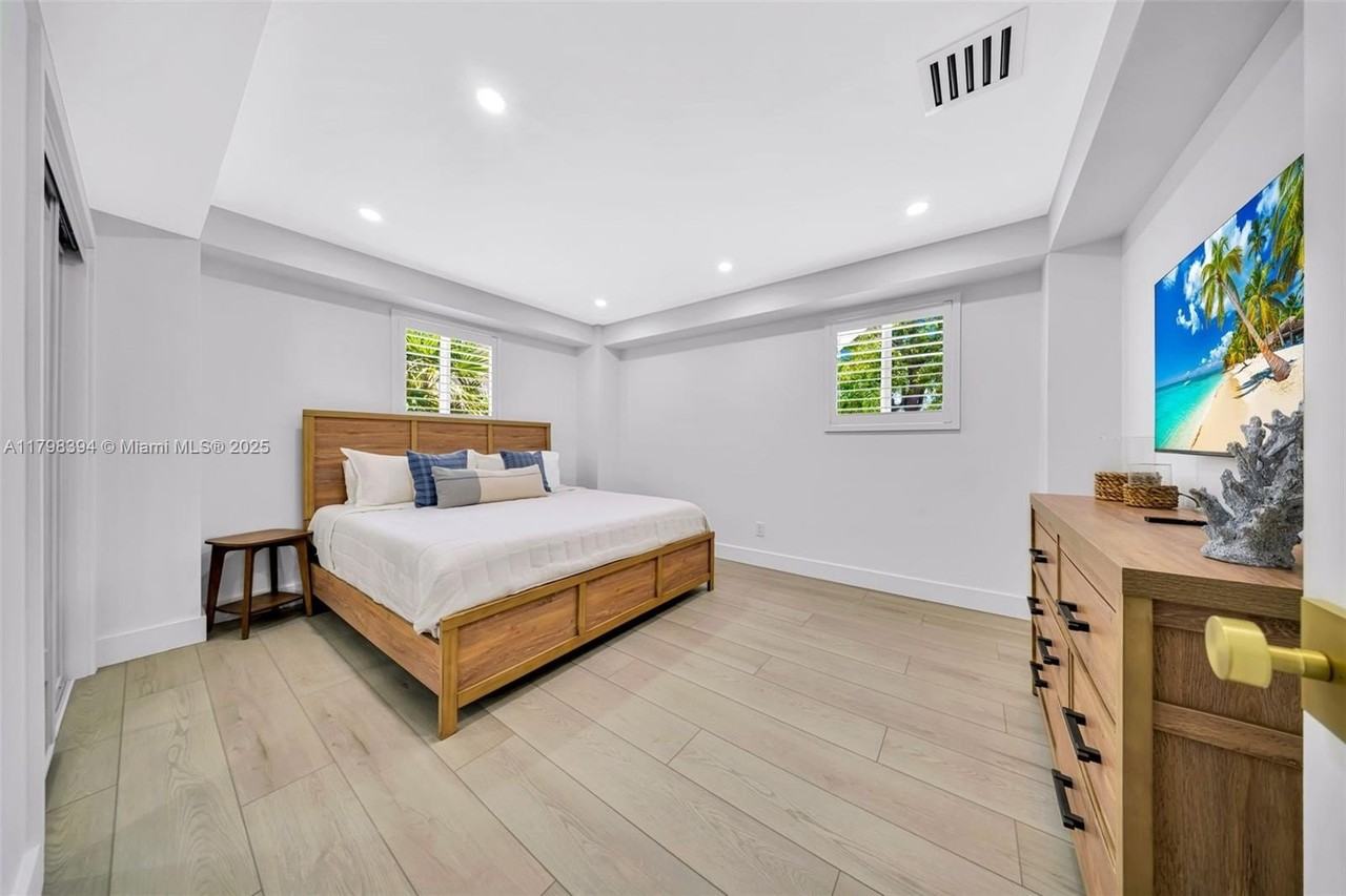 129 Nautilus Dr #0 - Photo 7 of 50