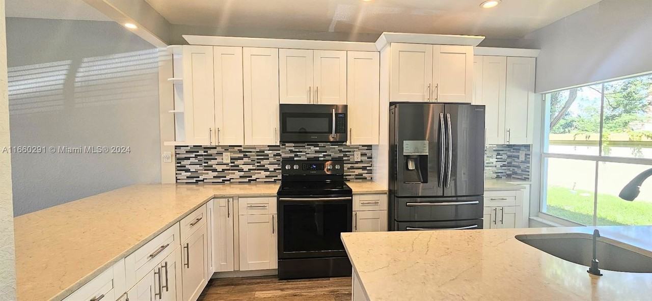 3311 Merrick Ln #3311A